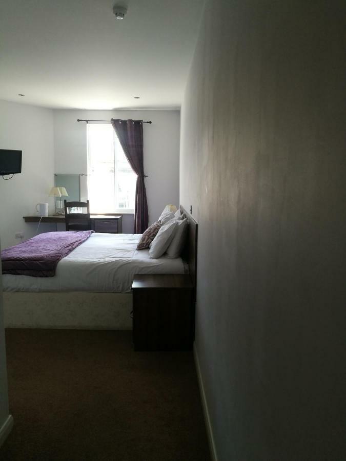 Barley Sheaf, Old Bridge Street En Suite Rooms, Room Only Truro Exterior photo